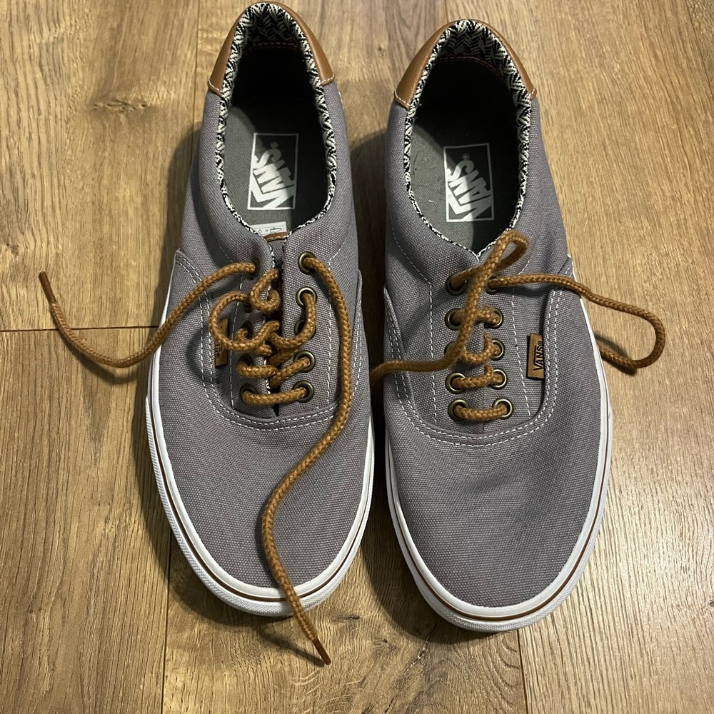 men’s vans grey with brown laces size 9.5